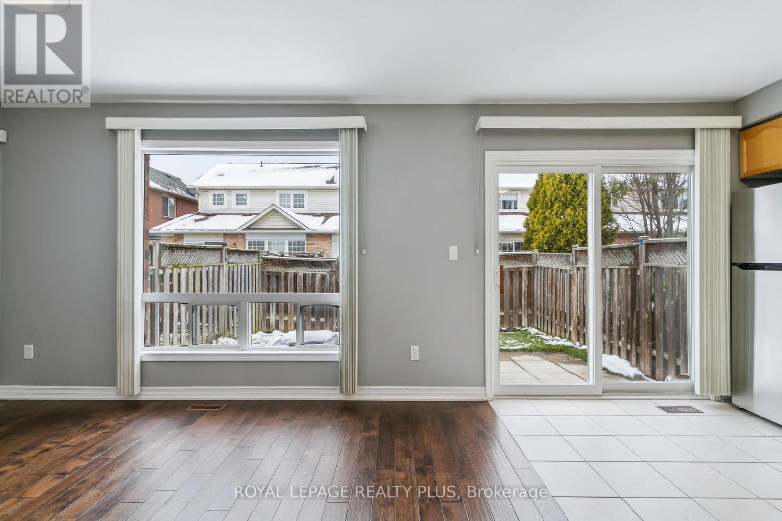 1028 Cooper Avenue, Milton, Ontario  L9T 5W7 - Photo 16 - W12558560