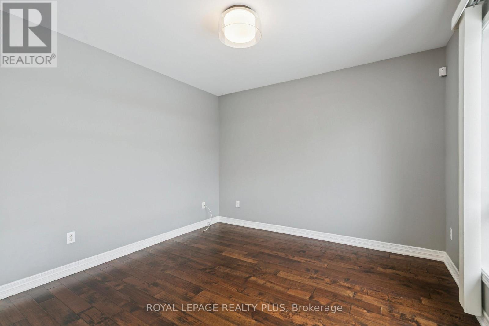 1028 Cooper Avenue, Milton, Ontario  L9T 5W7 - Photo 20 - W12558560