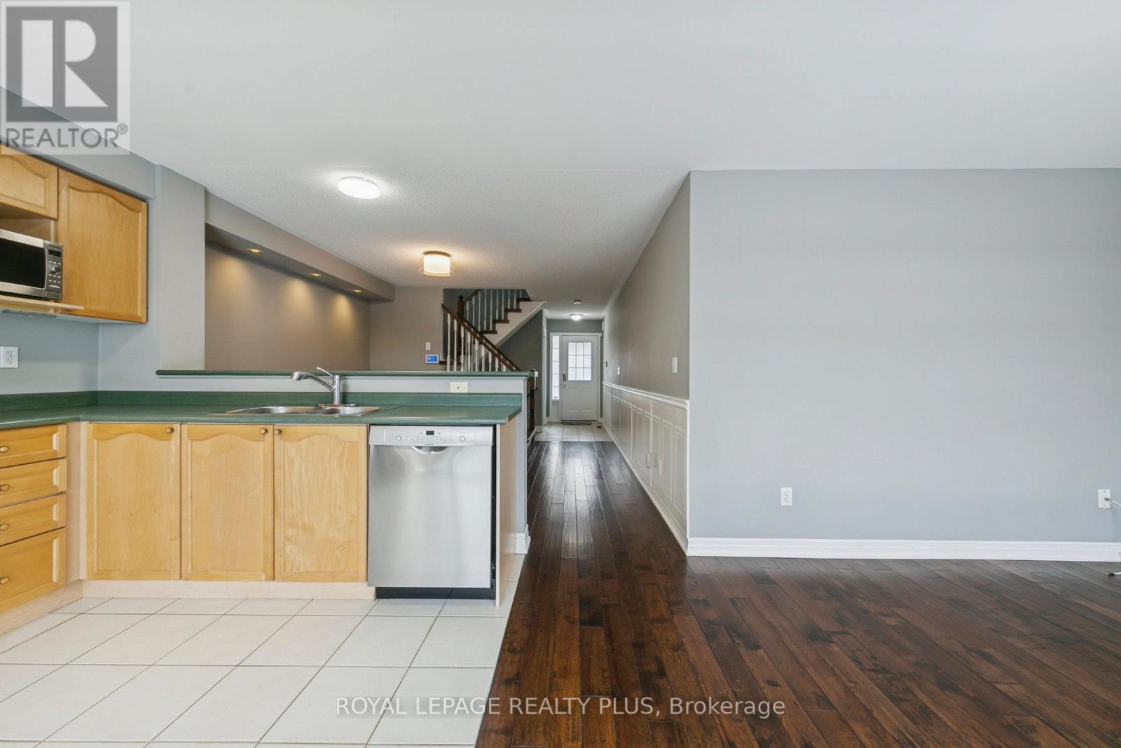 1028 Cooper Avenue, Milton, Ontario  L9T 5W7 - Photo 21 - W12558560