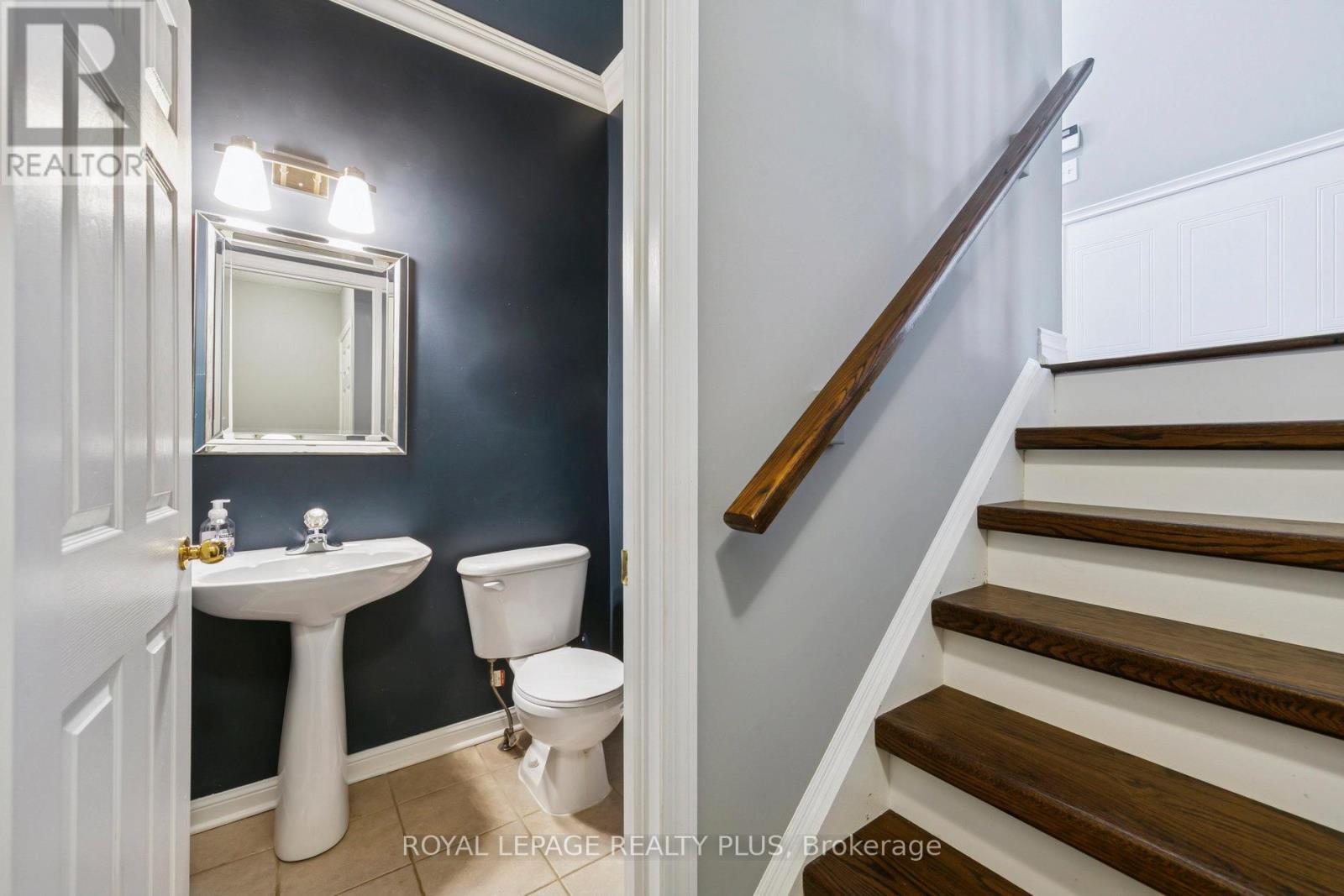 1028 Cooper Avenue, Milton, Ontario  L9T 5W7 - Photo 26 - W12558560