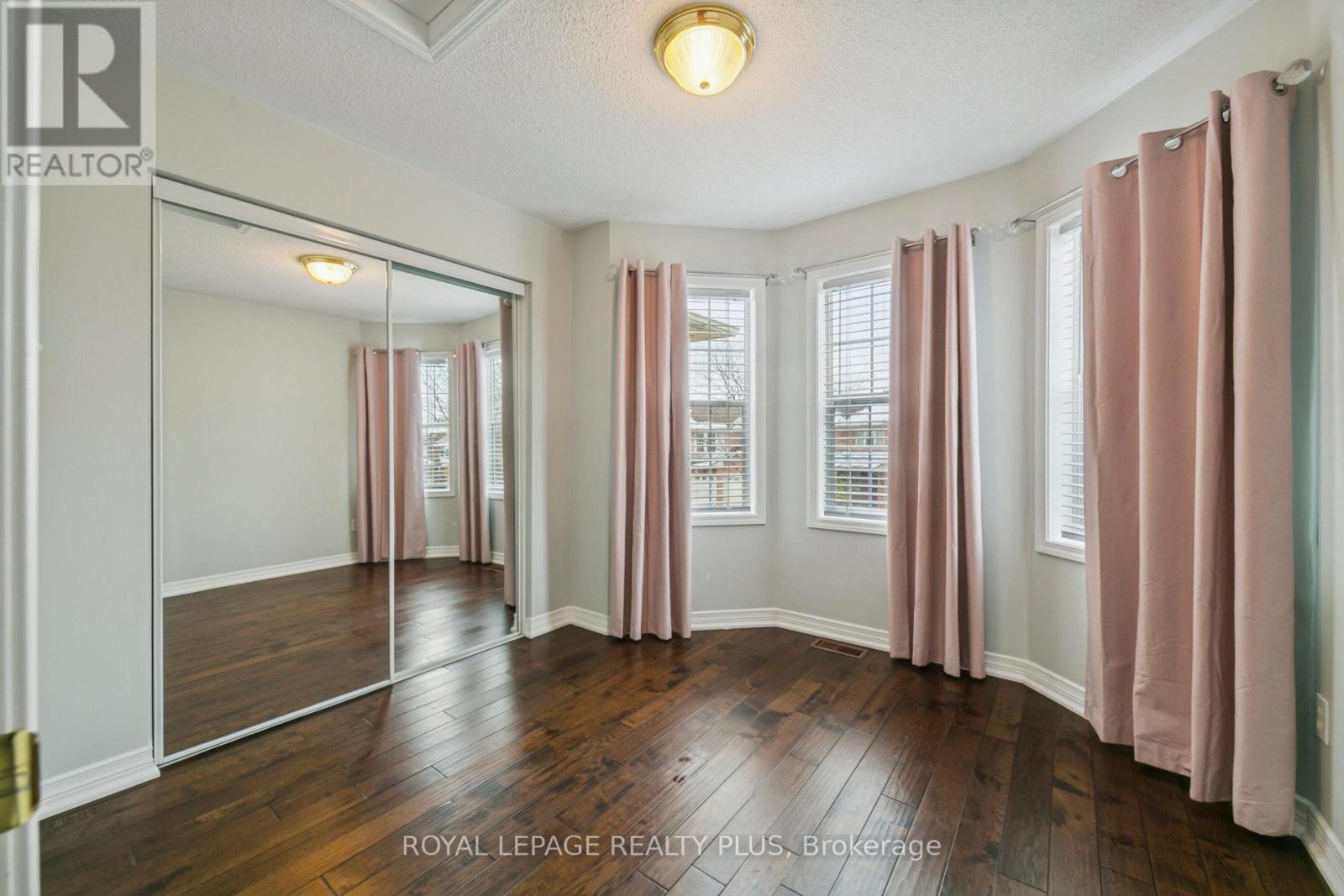 1028 Cooper Avenue, Milton, Ontario  L9T 5W7 - Photo 28 - W12558560