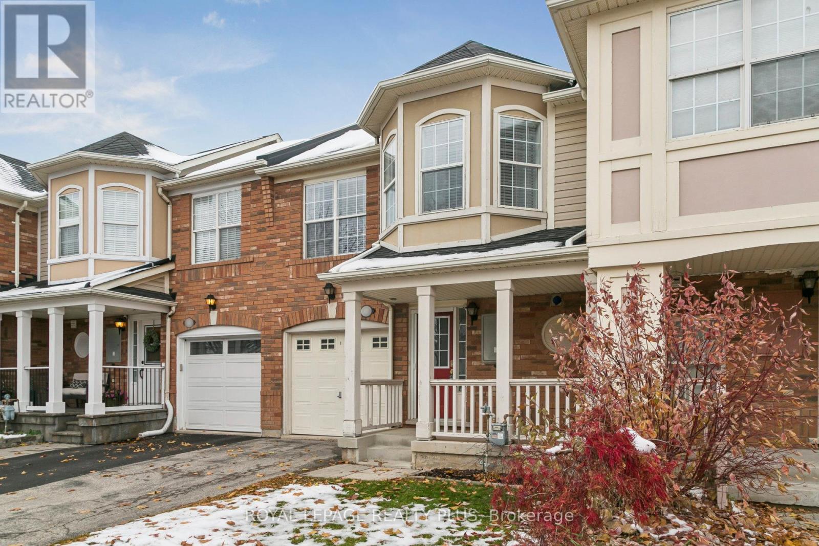 1028 Cooper Avenue, Milton, Ontario  L9T 5W7 - Photo 3 - W12558560