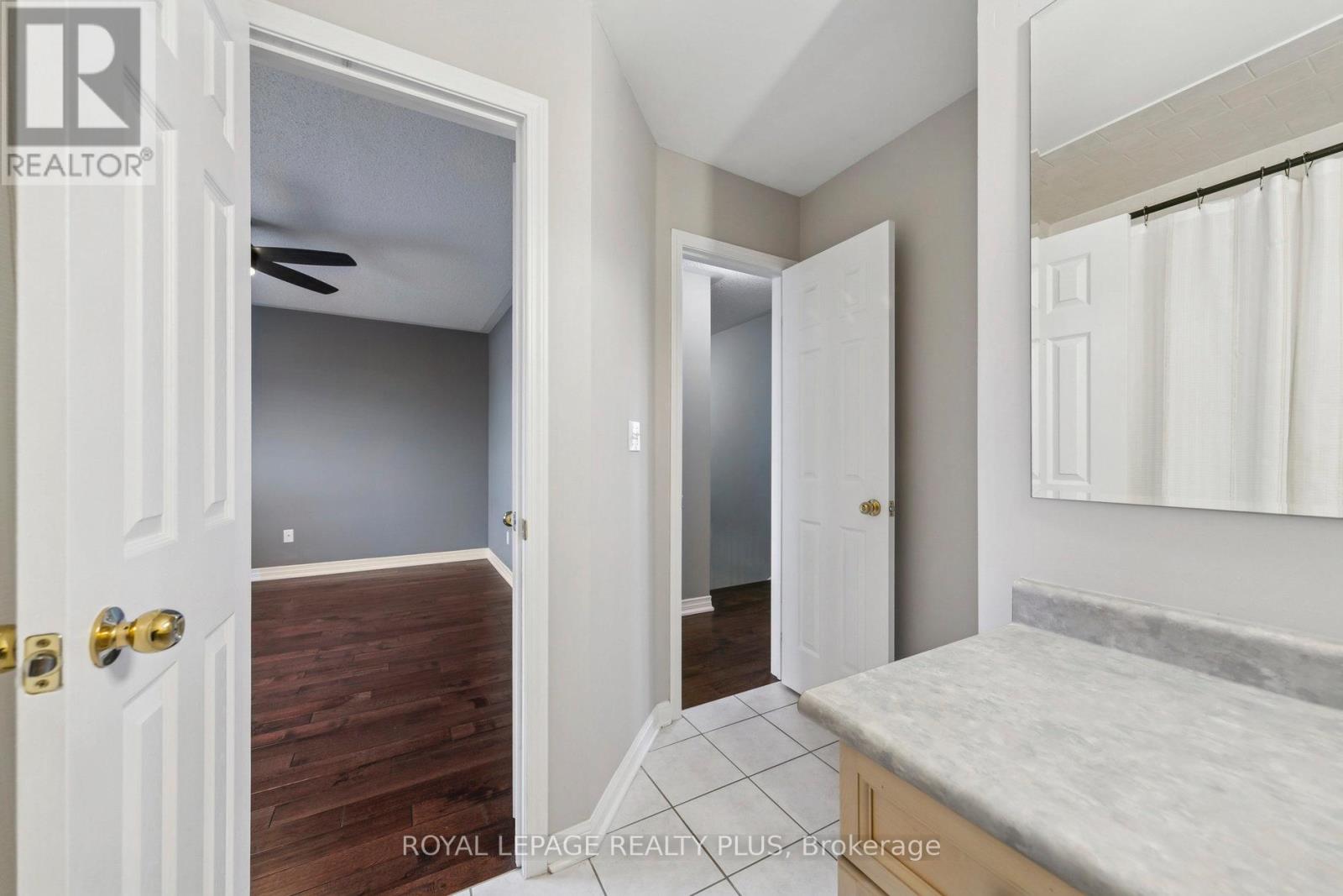 1028 Cooper Avenue, Milton, Ontario  L9T 5W7 - Photo 40 - W12558560