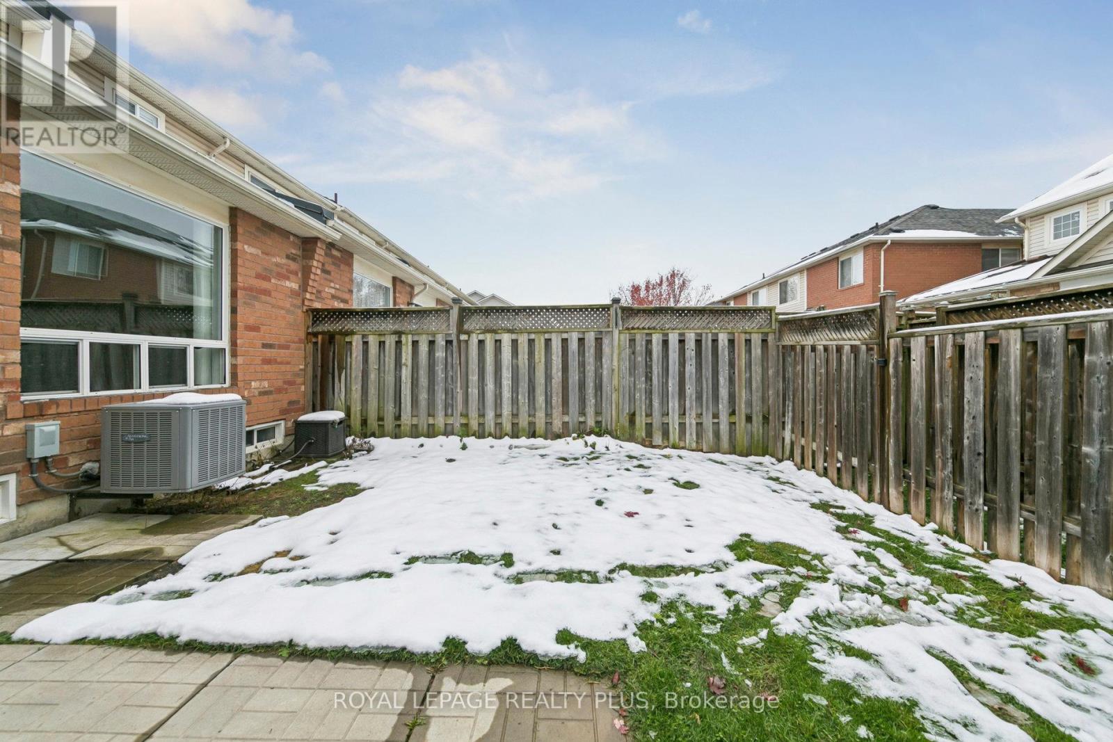 1028 Cooper Avenue, Milton, Ontario  L9T 5W7 - Photo 43 - W12558560