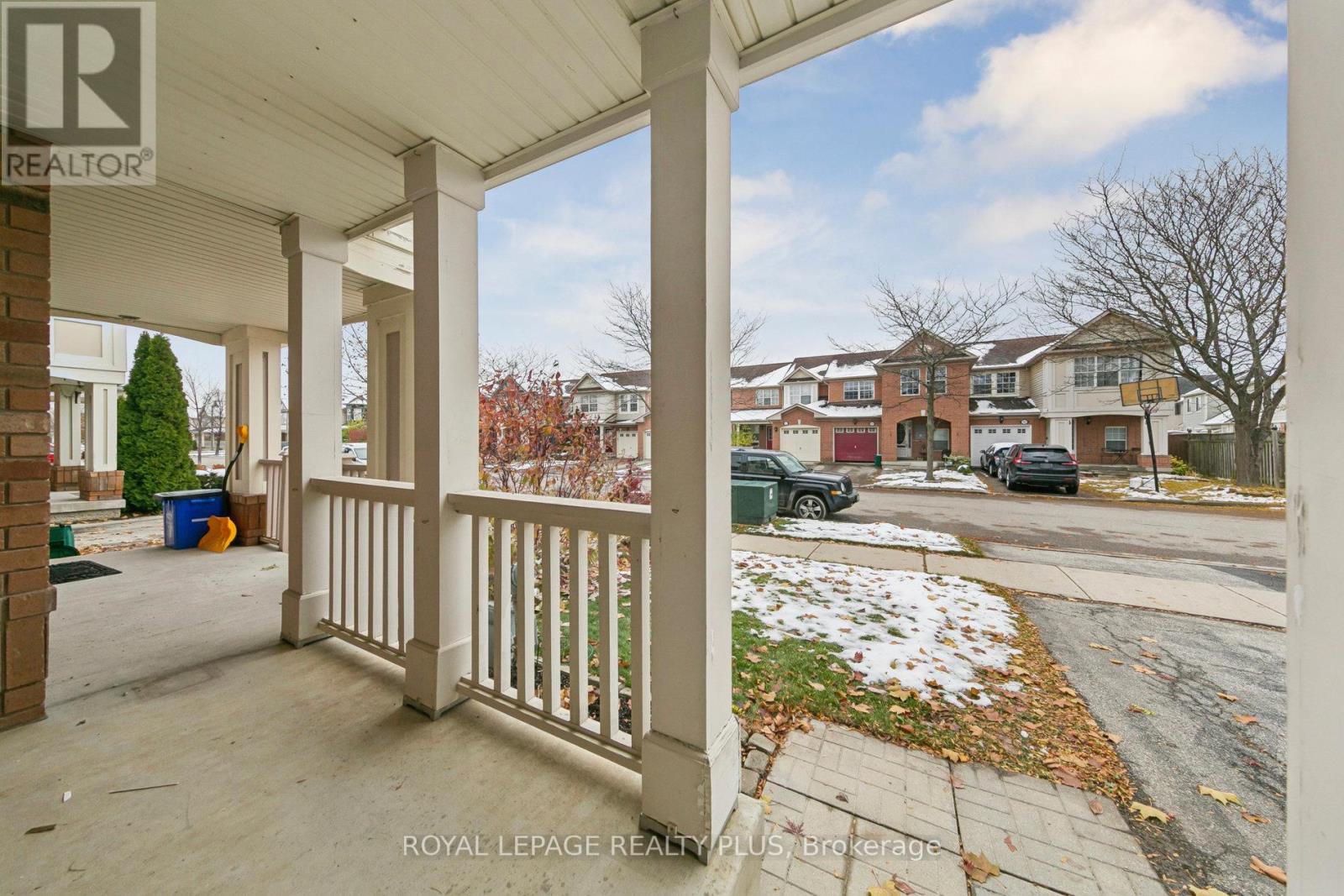 1028 Cooper Avenue, Milton, Ontario  L9T 5W7 - Photo 5 - W12558560