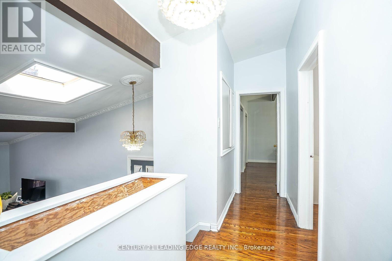 21 Alhart Drive, Toronto, Ontario  M9V 2M8 - Photo 13 - W12558594