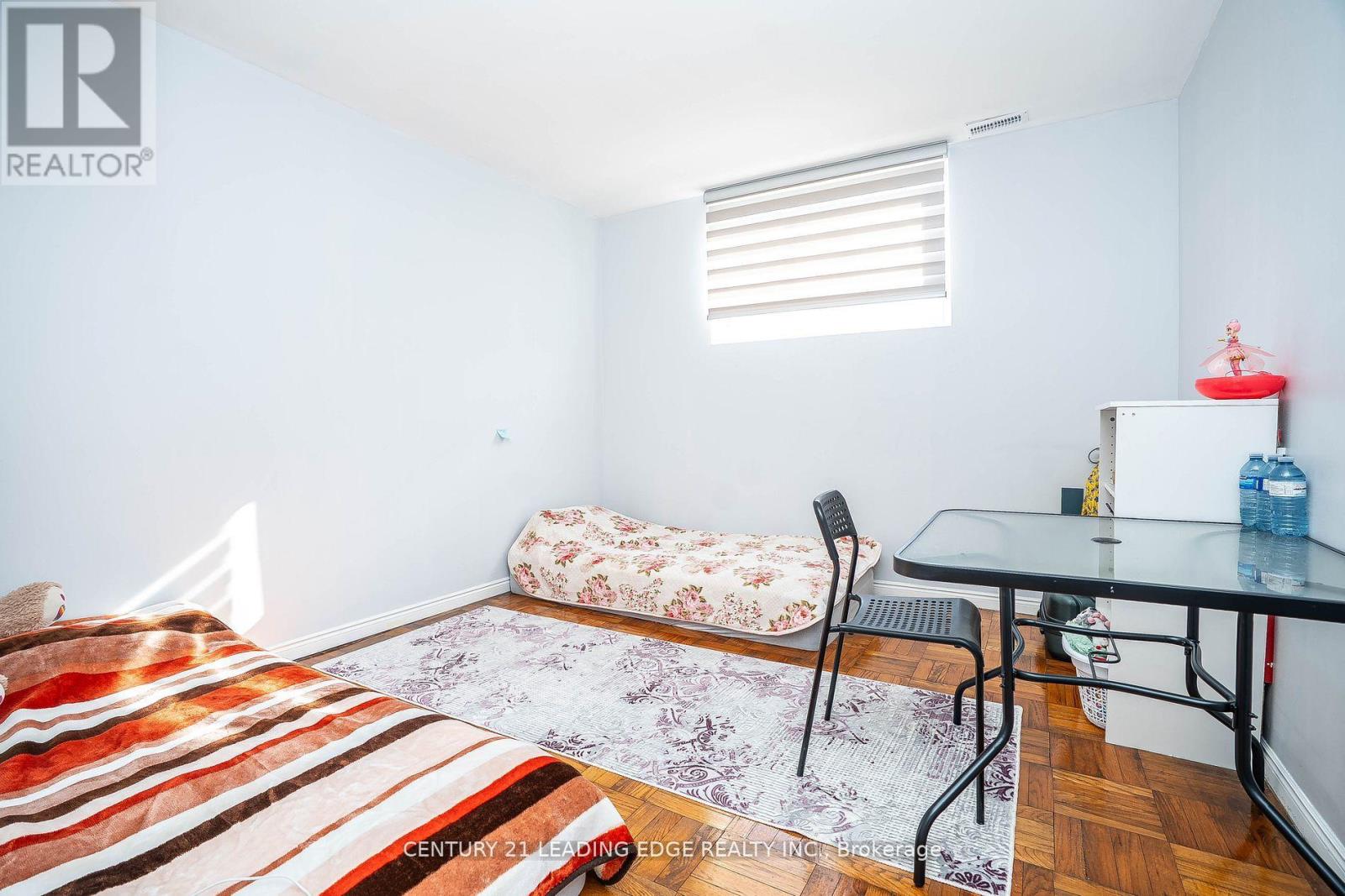 21 Alhart Drive, Toronto, Ontario  M9V 2M8 - Photo 26 - W12558594