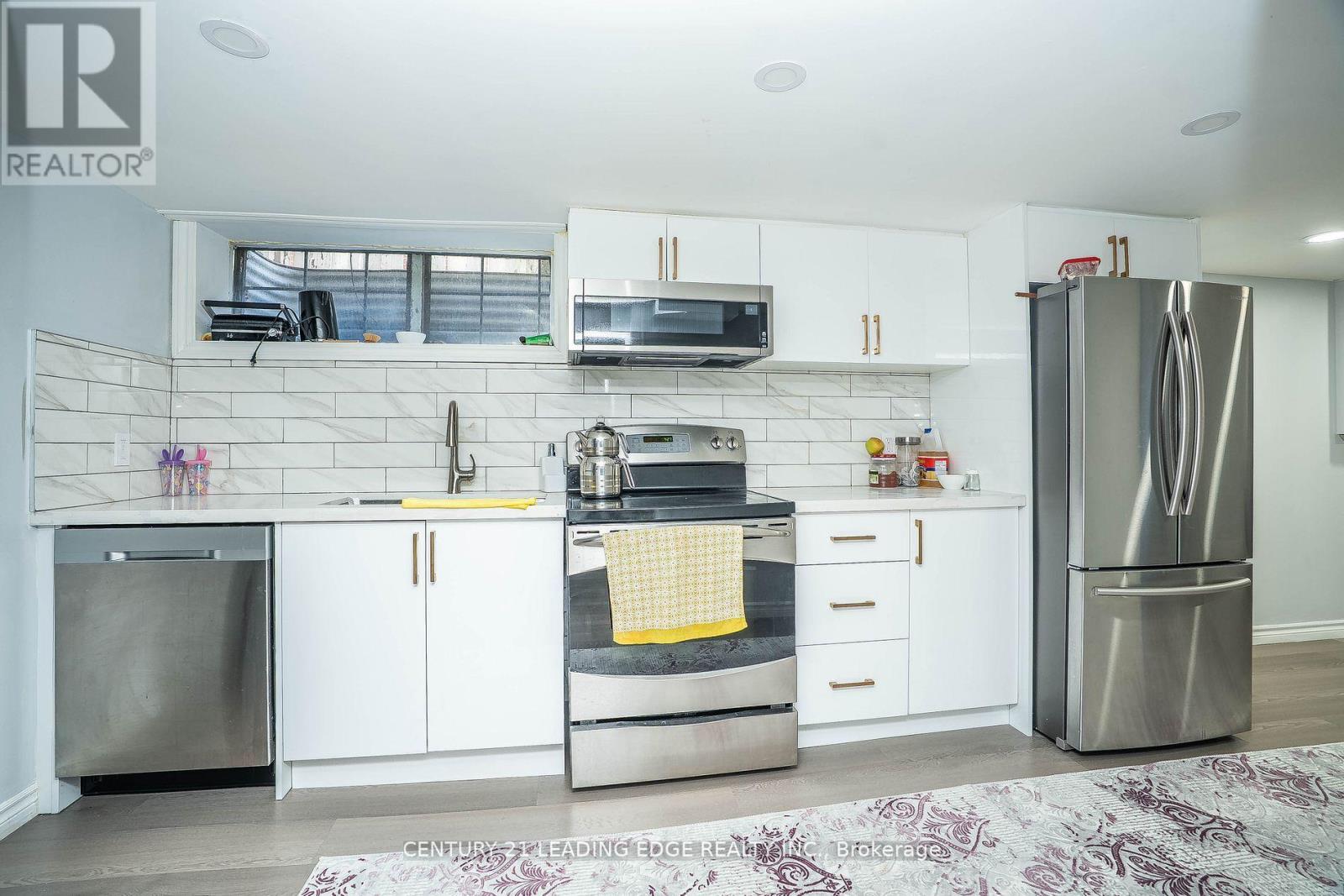 21 Alhart Drive, Toronto, Ontario  M9V 2M8 - Photo 38 - W12558594