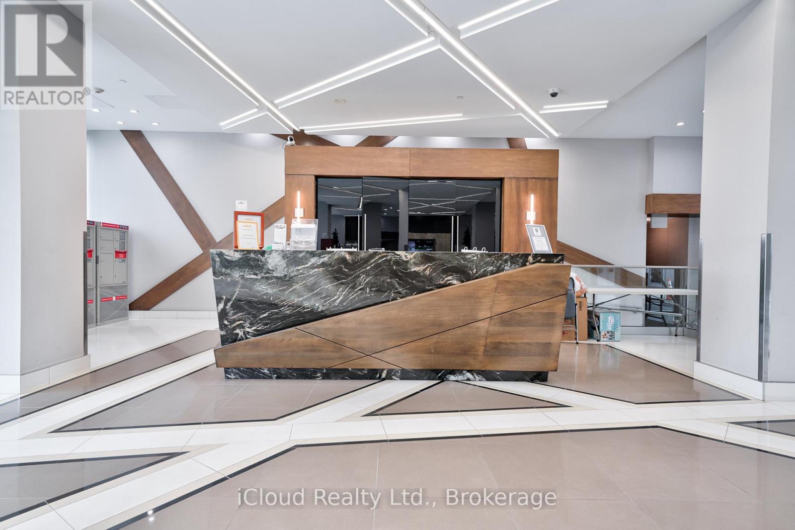 1805 - 5025 Four Springs Avenue, Mississauga, Ontario  L5R 0G5 - Photo 8 - W12558628