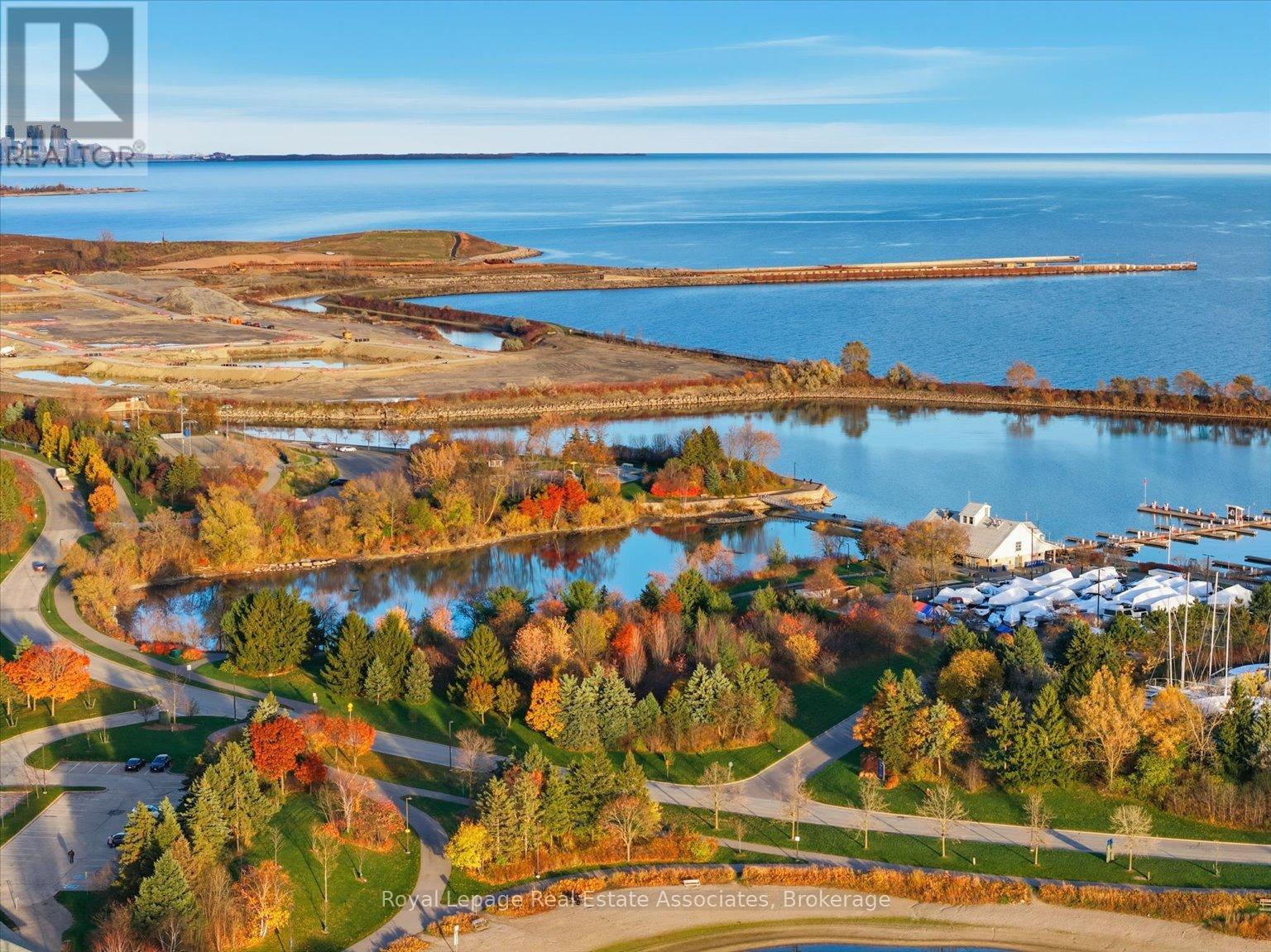 859 Aviation Road, Mississauga, Ontario  L5G 4H5 - Photo 13 - W12558632