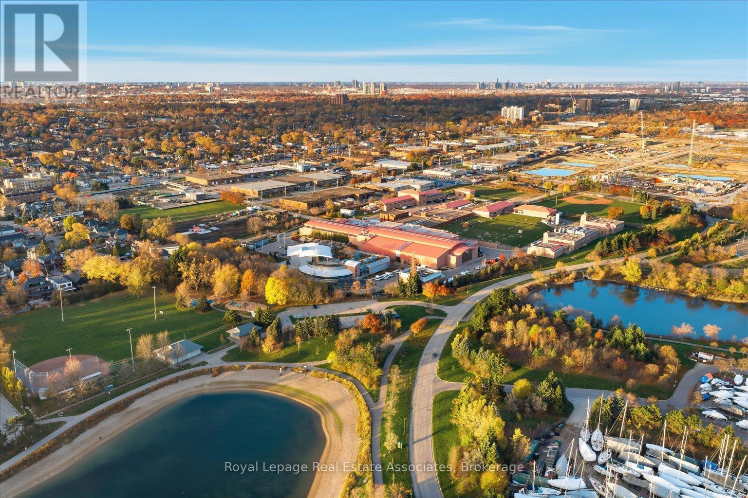 859 Aviation Road, Mississauga, Ontario  L5G 4H5 - Photo 23 - W12558632