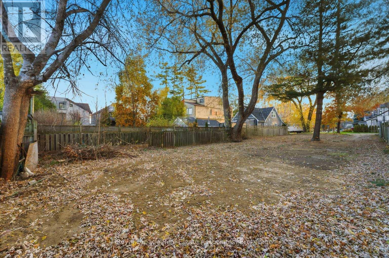 859 Aviation Road, Mississauga, Ontario  L5G 4H5 - Photo 6 - W12558632