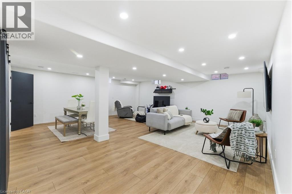 198 Springvalley Crescent, Hamilton, Ontario  L9C 0B4 - Photo 27 - 40789298