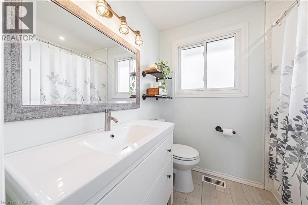 4117 Hixon Street, Beamsville, Ontario  L0R 1B7 - Photo 18 - 40788141