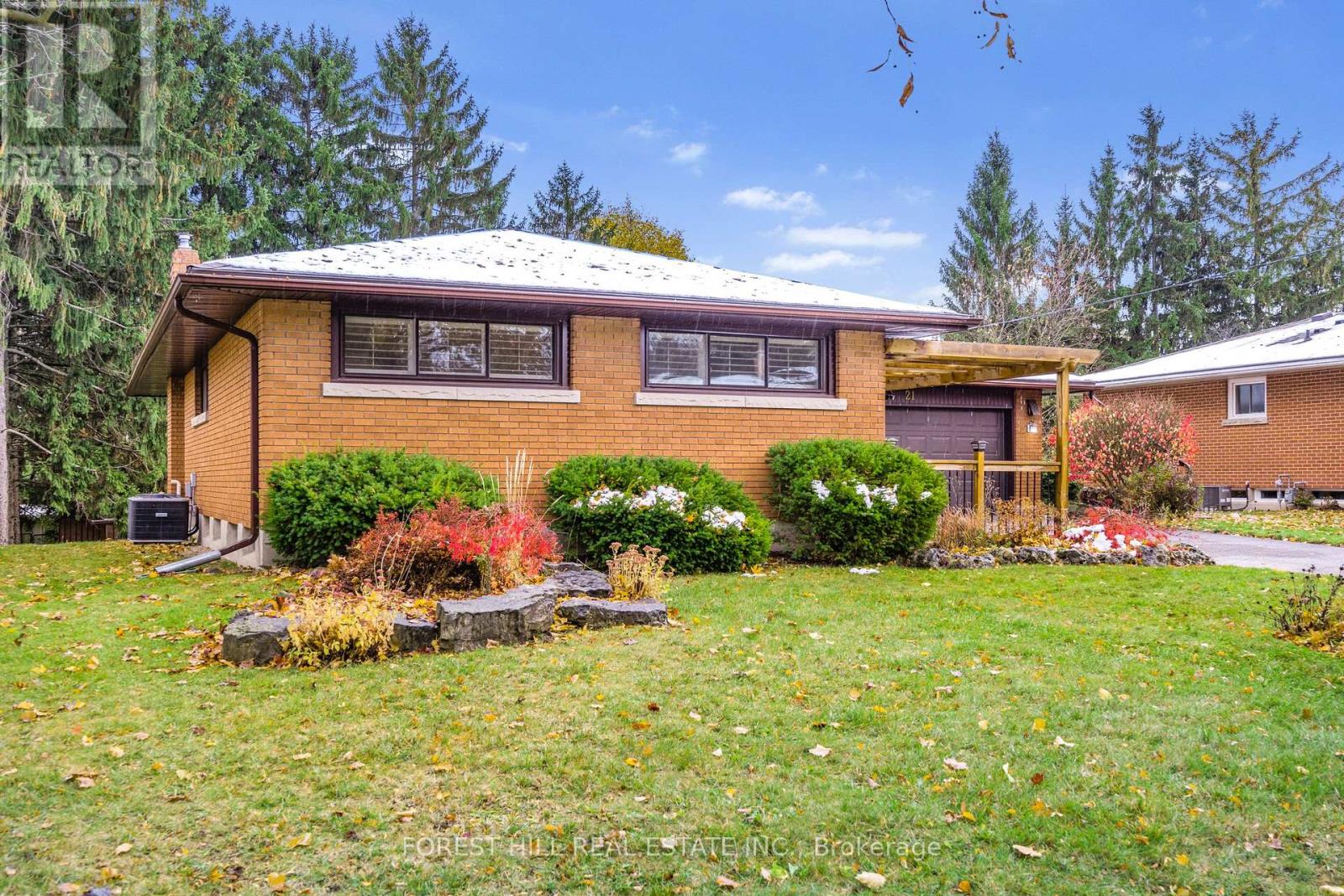 21 Cyprus Drive, Kitchener, Ontario  N2M 4R4 - Photo 3 - X12558596