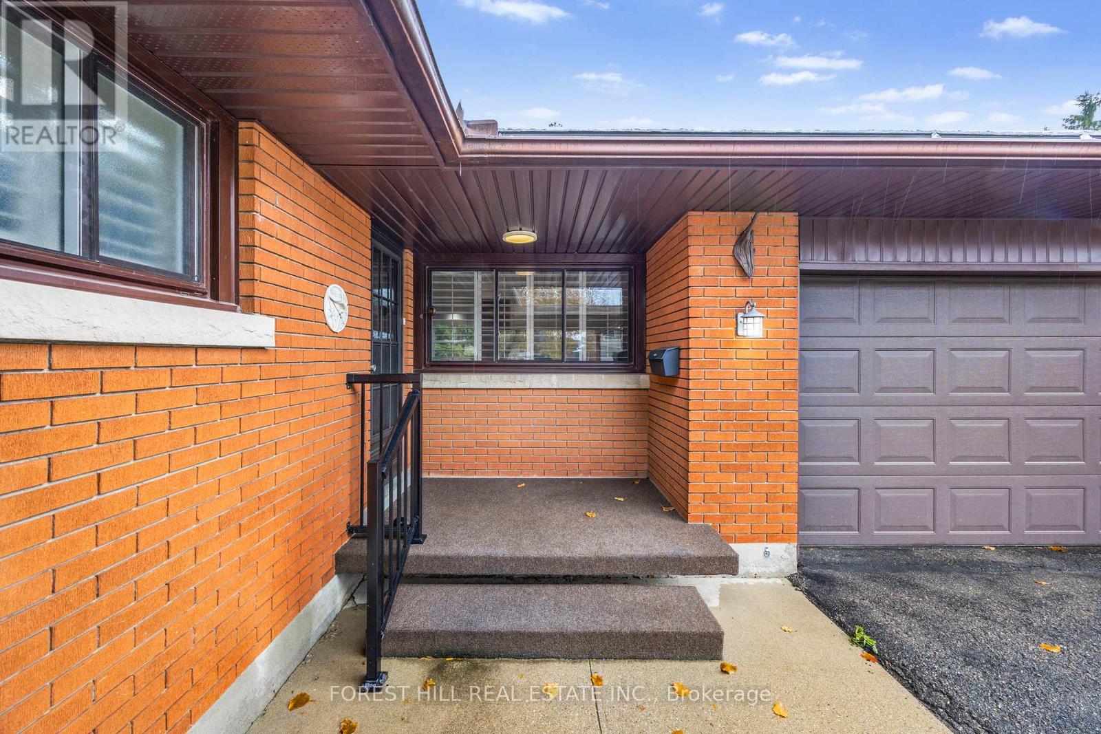 21 Cyprus Drive, Kitchener, Ontario  N2M 4R4 - Photo 5 - X12558596