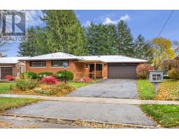 21 CYPRUS DRIVE, Kitchener, Ontario