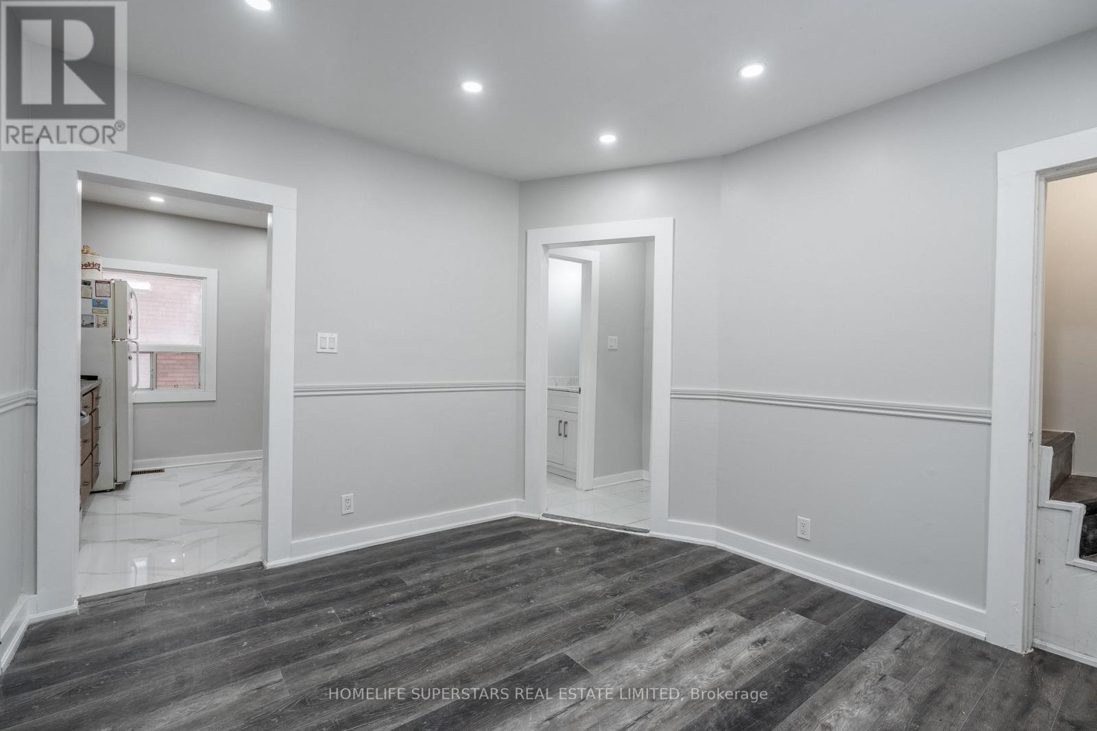 4550 Homewood Avenue, Niagara Falls, Ontario  L2E 4X8 - Photo 12 - X12558604