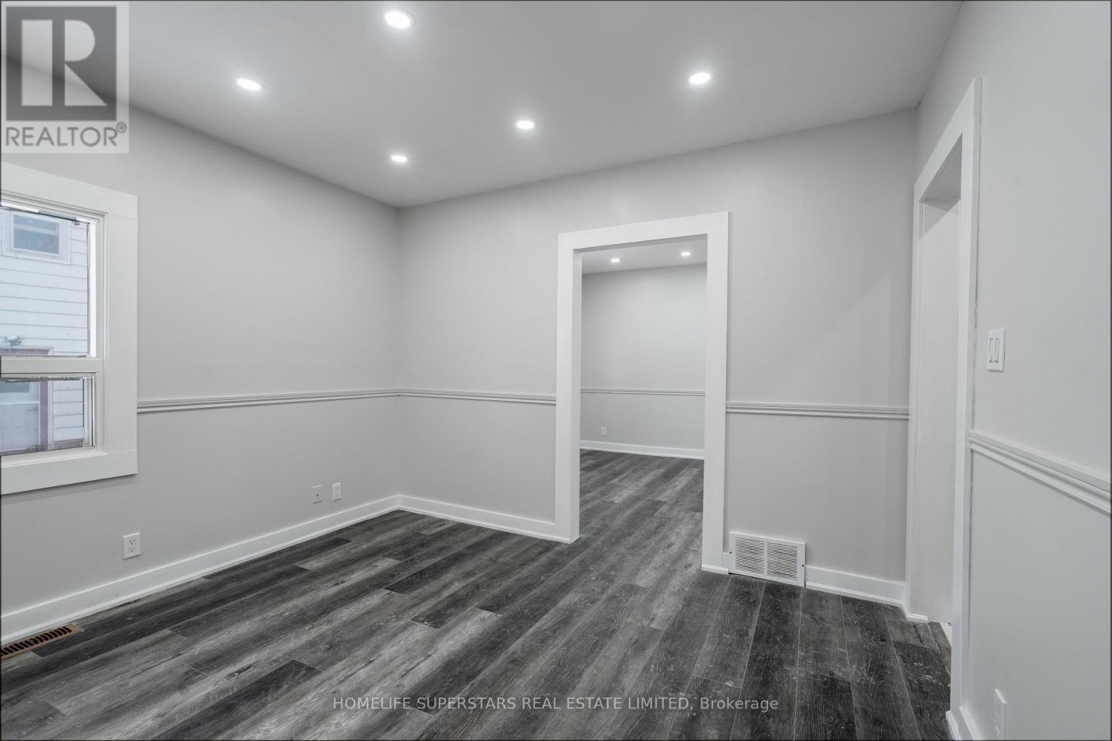 4550 Homewood Avenue, Niagara Falls, Ontario  L2E 4X8 - Photo 13 - X12558604