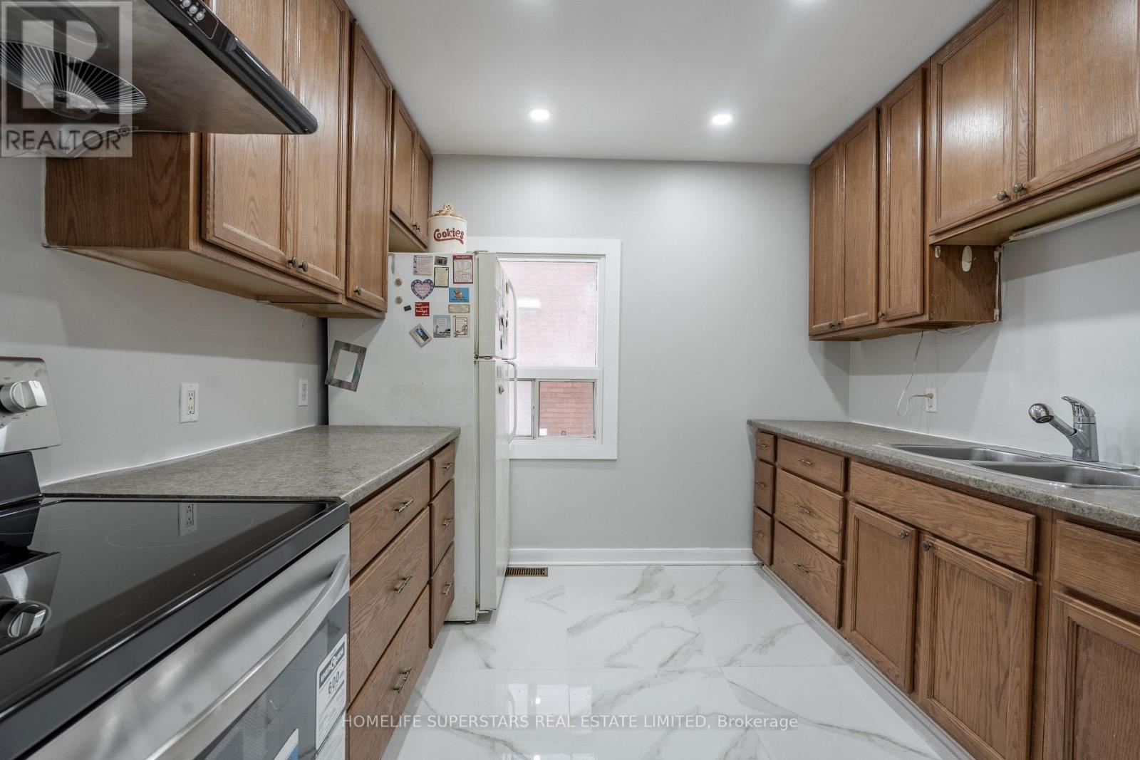 4550 Homewood Avenue, Niagara Falls, Ontario  L2E 4X8 - Photo 14 - X12558604