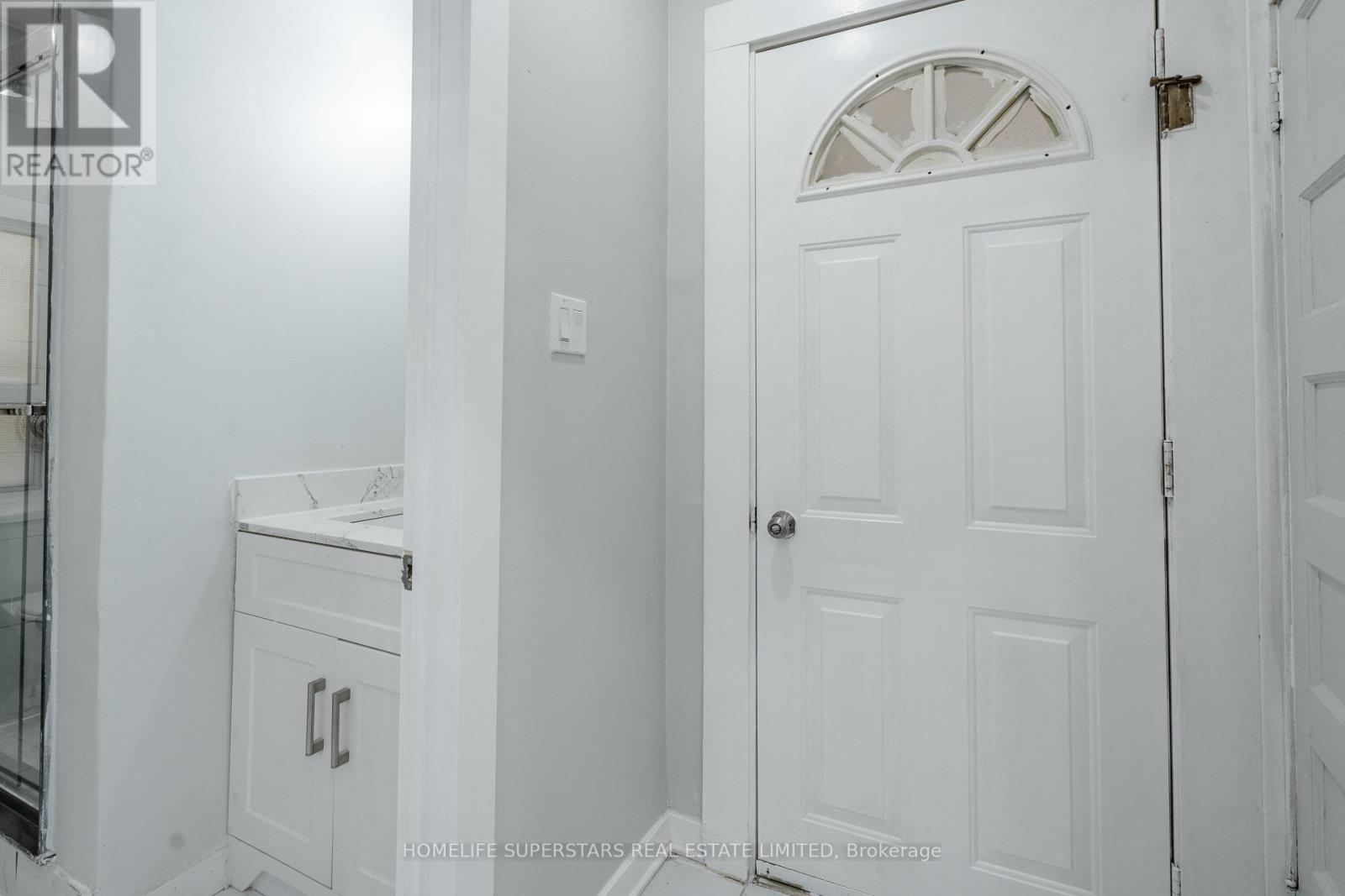 4550 Homewood Avenue, Niagara Falls, Ontario  L2E 4X8 - Photo 17 - X12558604