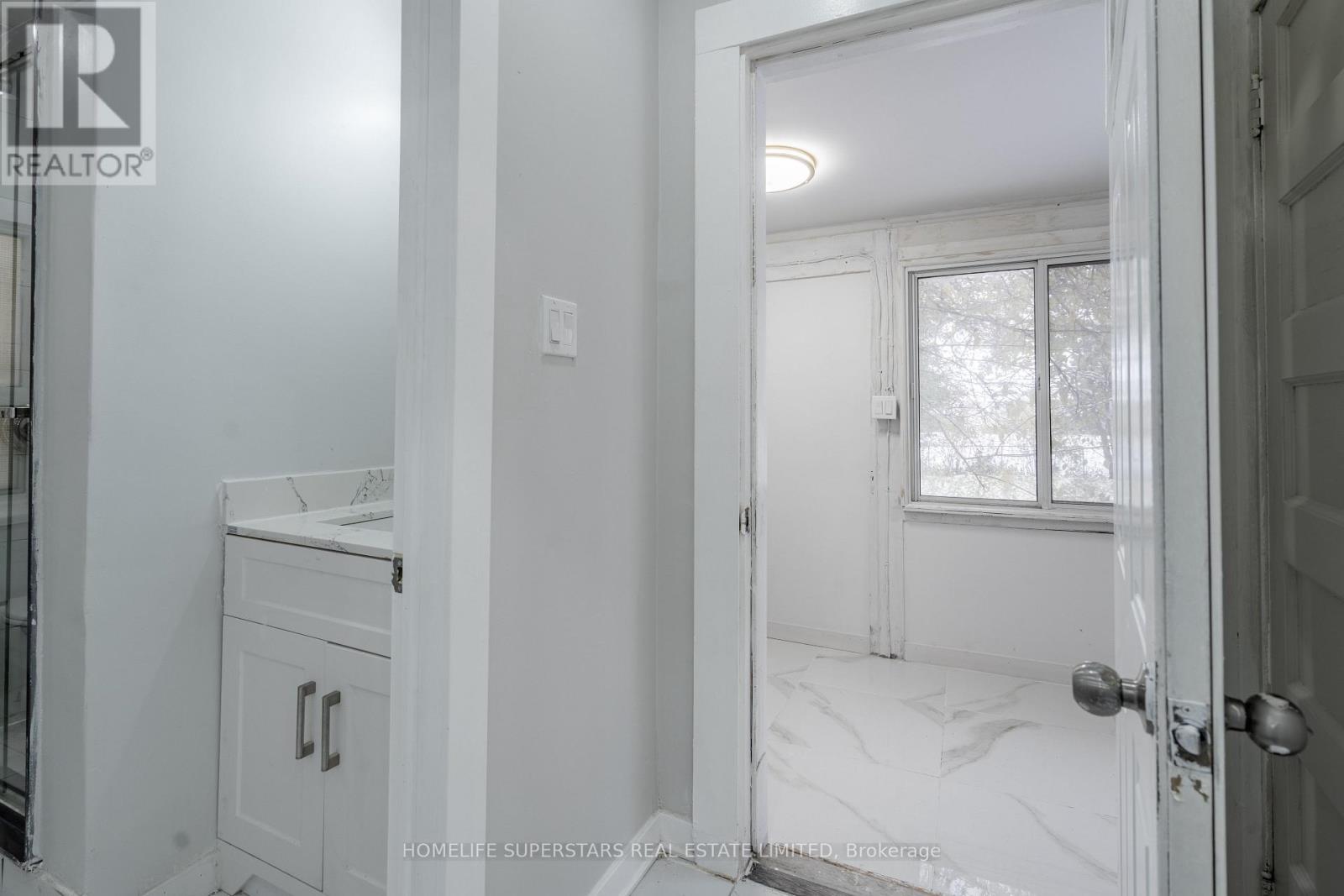 4550 Homewood Avenue, Niagara Falls, Ontario  L2E 4X8 - Photo 18 - X12558604