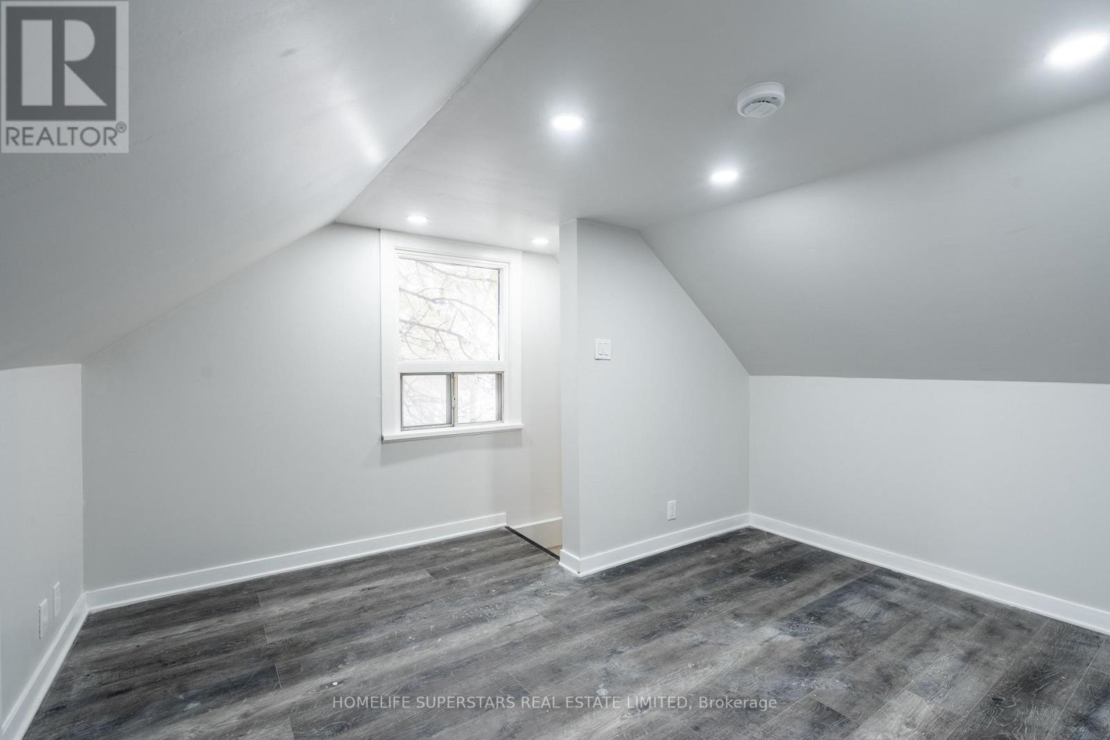 4550 Homewood Avenue, Niagara Falls, Ontario  L2E 4X8 - Photo 23 - X12558604