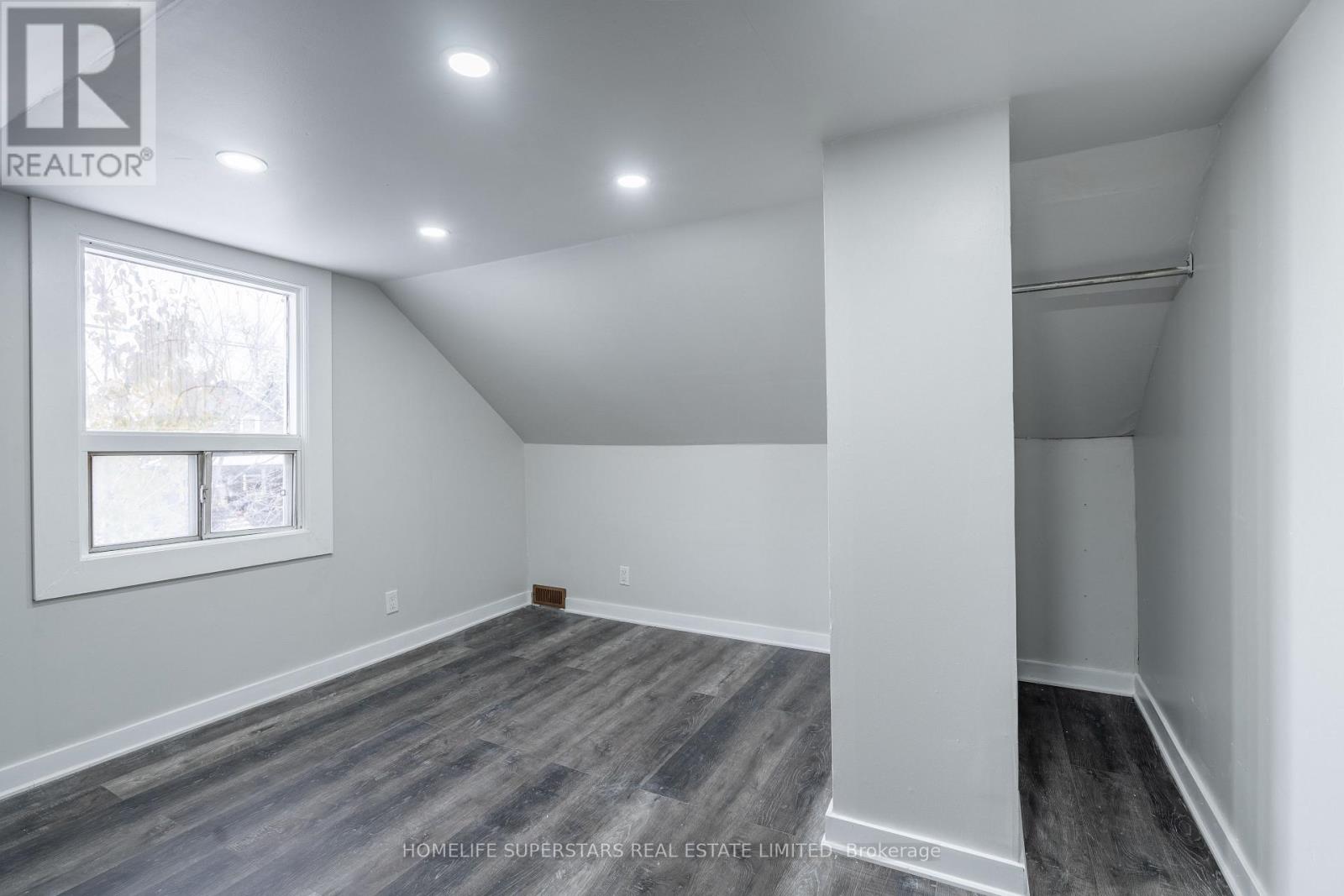 4550 Homewood Avenue, Niagara Falls, Ontario  L2E 4X8 - Photo 25 - X12558604