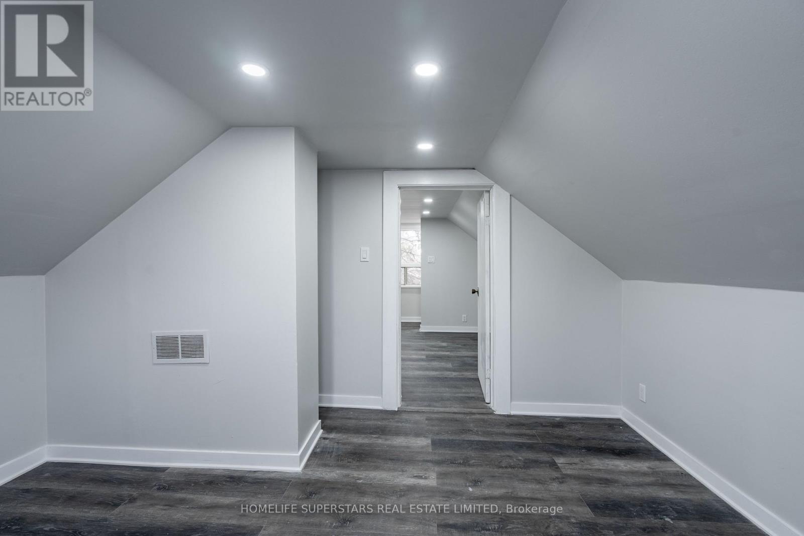 4550 Homewood Avenue, Niagara Falls, Ontario  L2E 4X8 - Photo 26 - X12558604