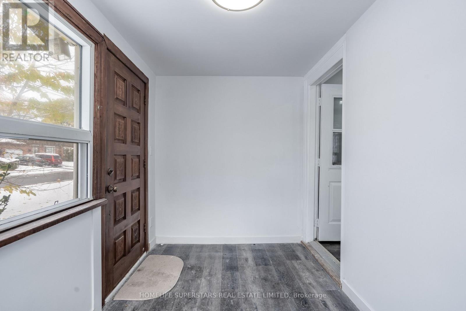 4550 Homewood Avenue, Niagara Falls, Ontario  L2E 4X8 - Photo 4 - X12558604