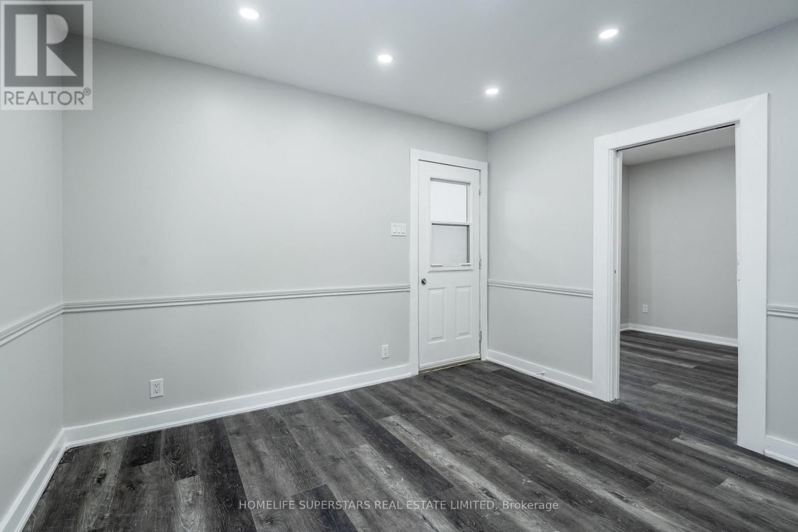 4550 Homewood Avenue, Niagara Falls, Ontario  L2E 4X8 - Photo 7 - X12558604