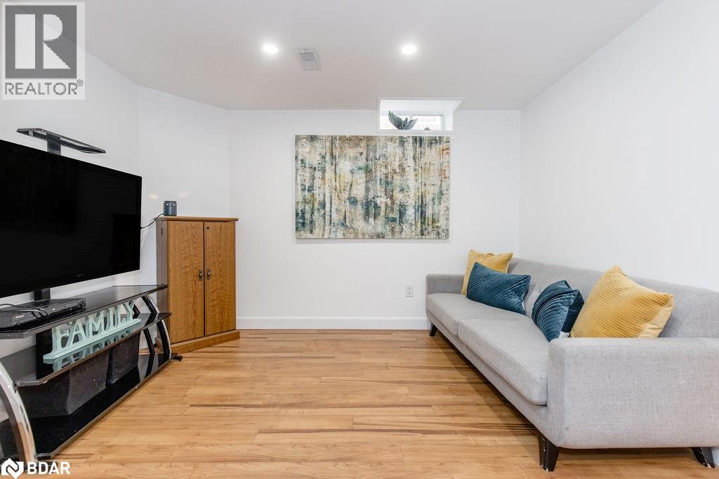 9 Aikens Crescent, Barrie, Ontario  L4N 8M6 - Photo 36 - 40785960