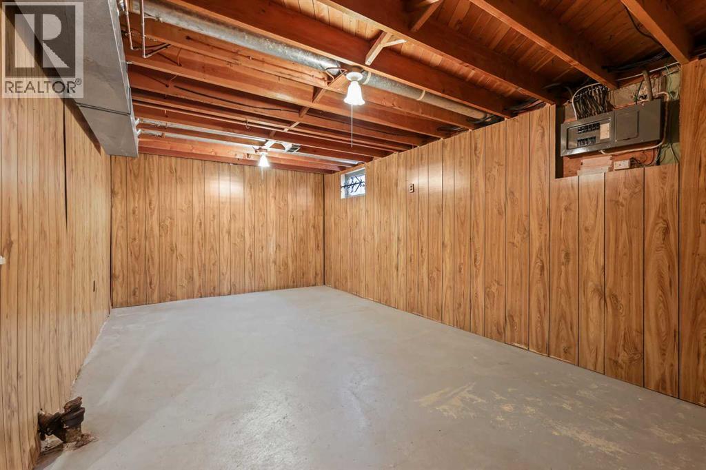 3504 Button Road Nw, Calgary, Alberta  T2L 1N1 - Photo 13 - A2269369