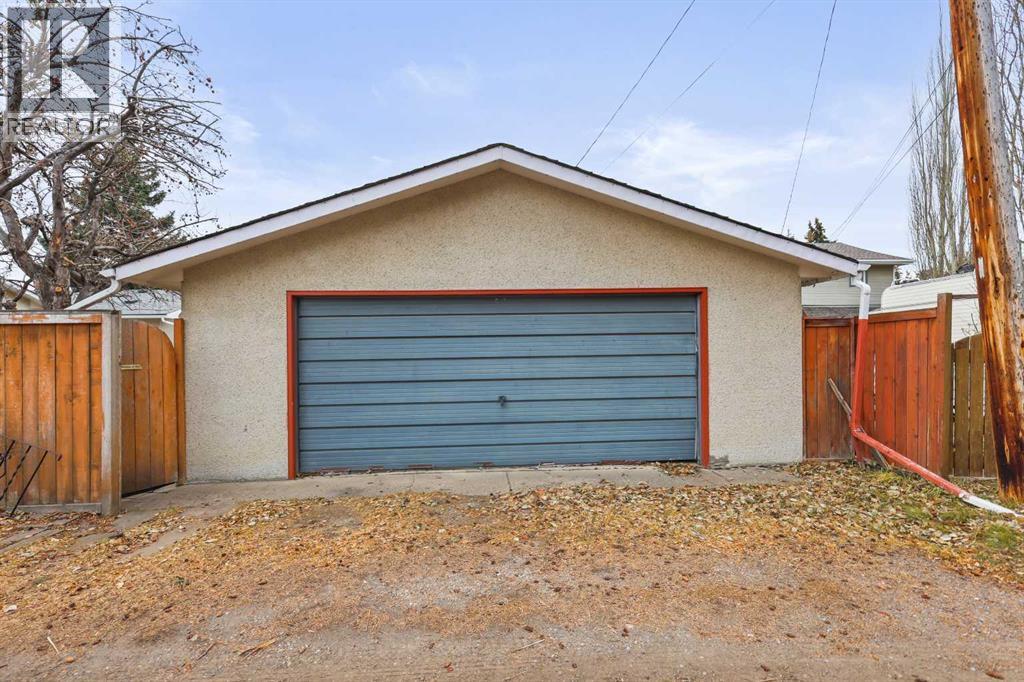 3504 Button Road Nw, Calgary, Alberta  T2L 1N1 - Photo 15 - A2269369