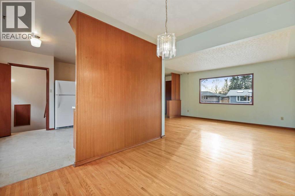 3504 Button Road Nw, Calgary, Alberta  T2L 1N1 - Photo 4 - A2269369