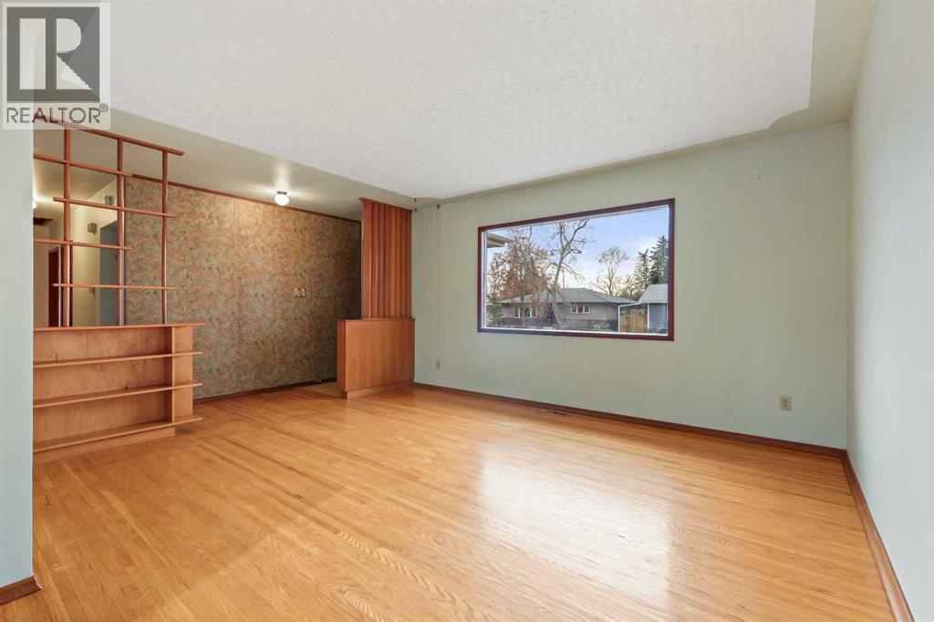 3504 Button Road Nw, Calgary, Alberta  T2L 1N1 - Photo 2 - A2269369