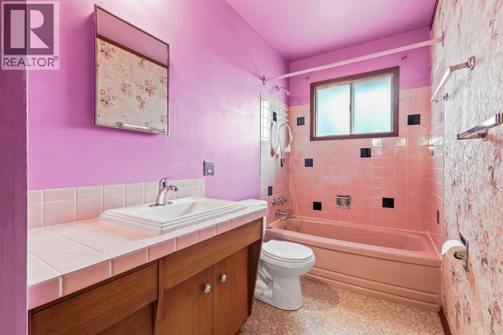 3504 Button Road Nw, Calgary, Alberta  T2L 1N1 - Photo 7 - A2269369