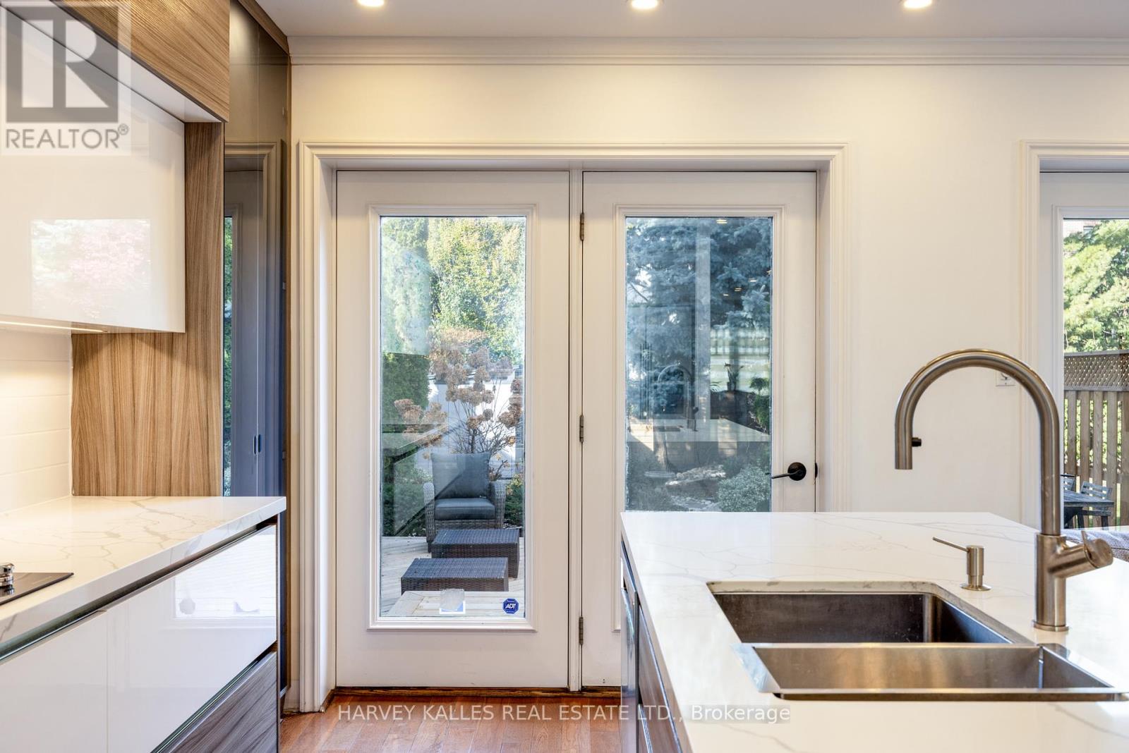 204 Brooke Avenue, Toronto, Ontario  M5M 2K6 - Photo 12 - C12558650