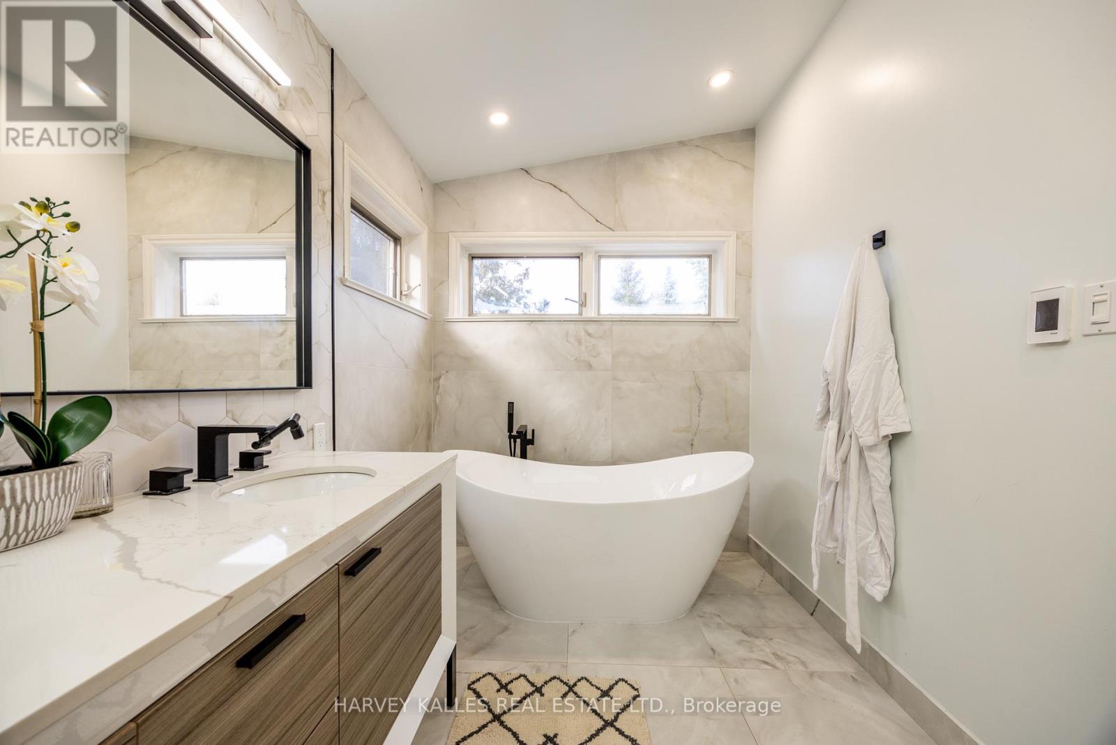 204 Brooke Avenue, Toronto, Ontario  M5M 2K6 - Photo 23 - C12558650