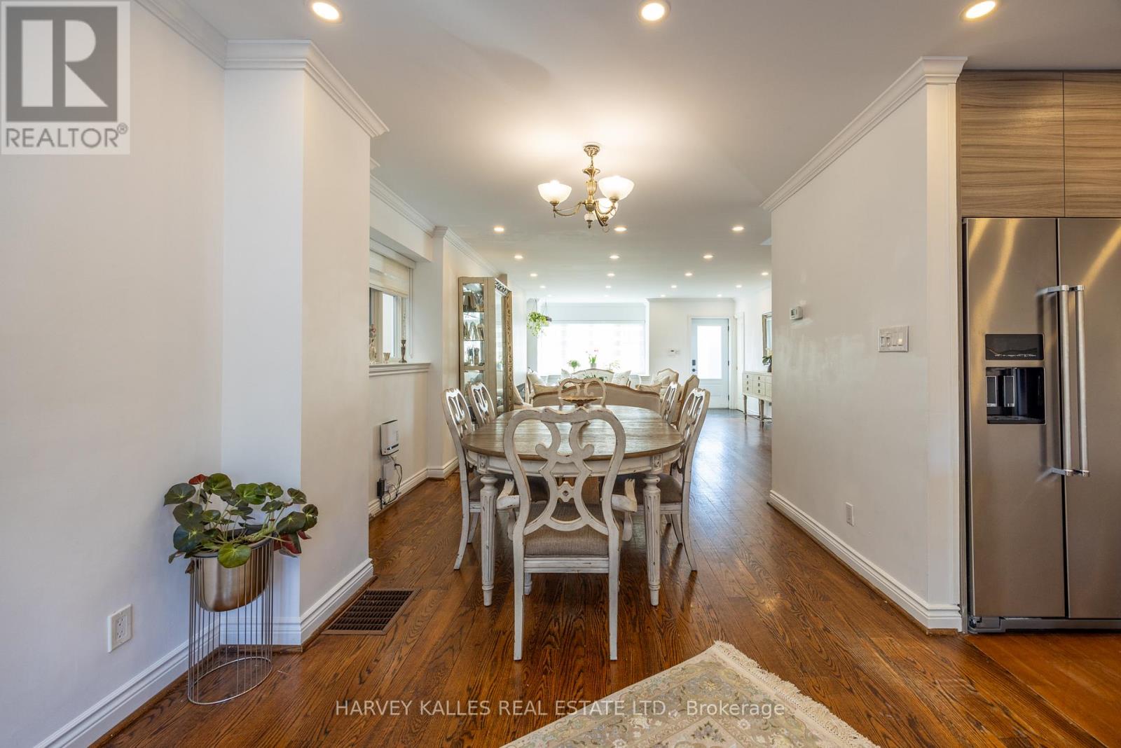 204 Brooke Avenue, Toronto, Ontario  M5M 2K6 - Photo 9 - C12558650