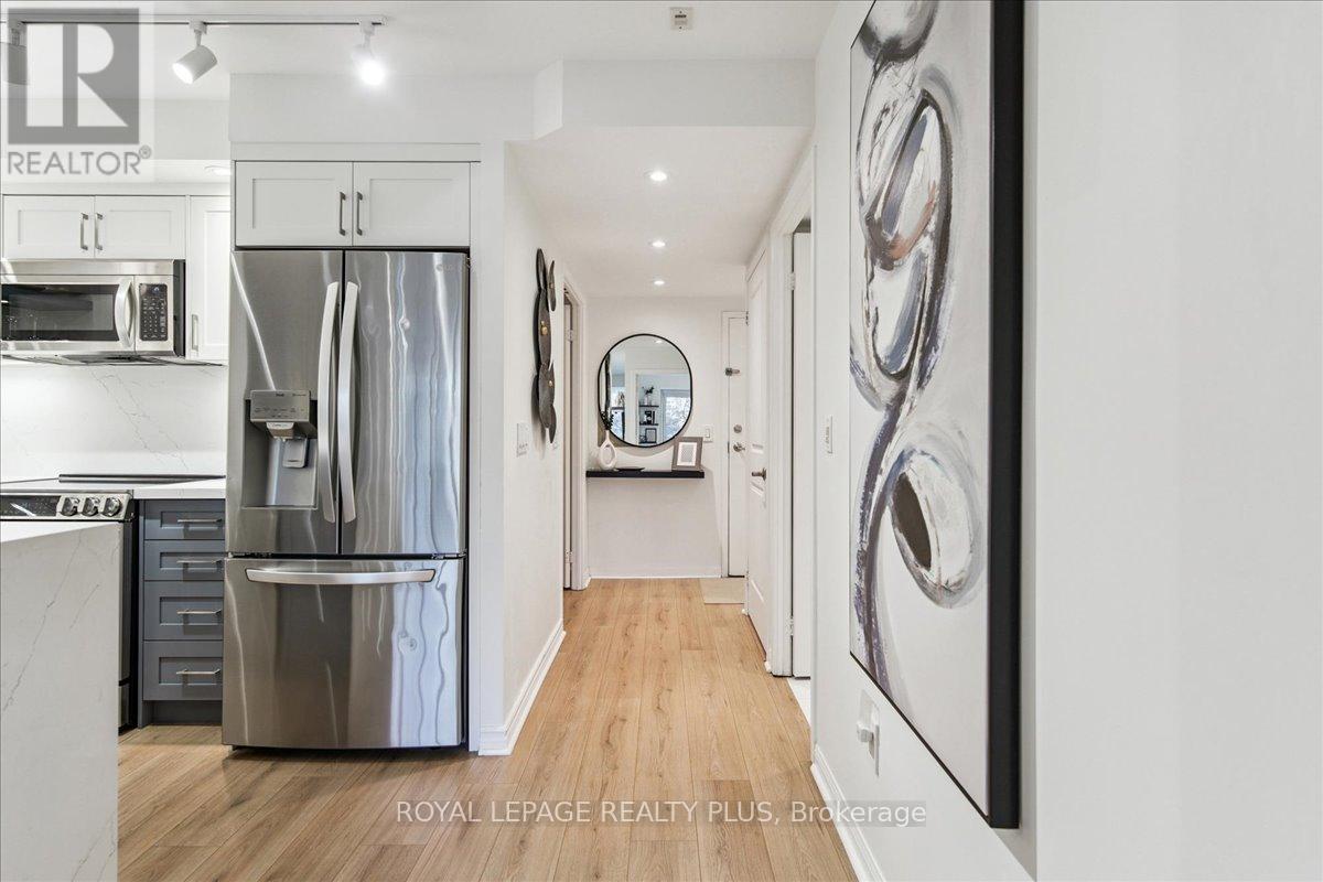 202 - 15 Stafford Street, Toronto, Ontario  M5V 3X6 - Photo 16 - C12558678