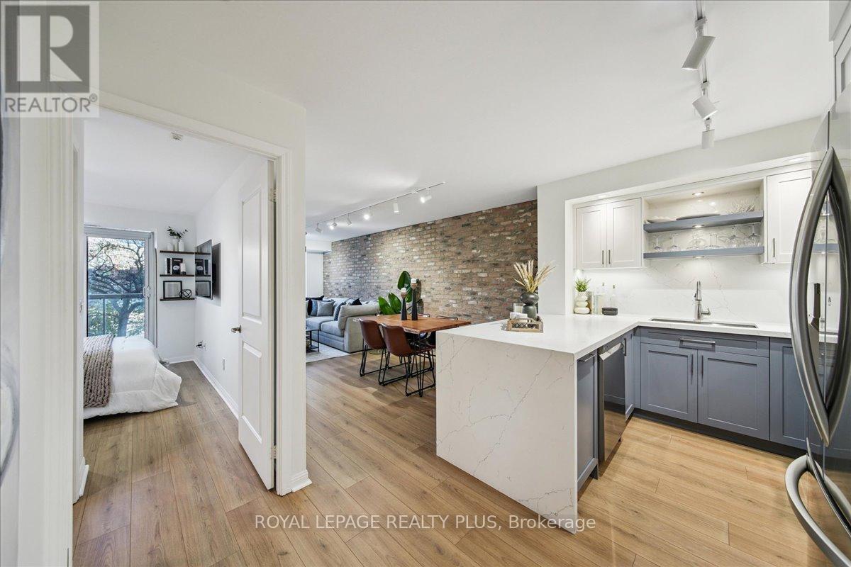 202 - 15 Stafford Street, Toronto, Ontario  M5V 3X6 - Photo 17 - C12558678