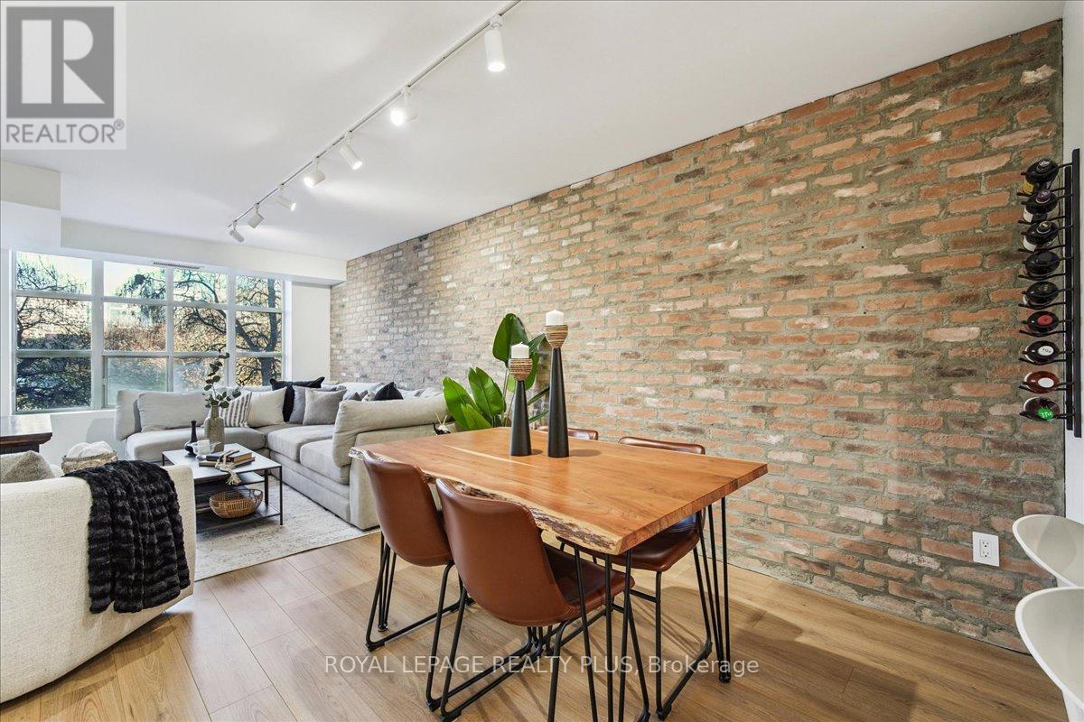 202 - 15 Stafford Street, Toronto, Ontario  M5V 3X6 - Photo 27 - C12558678