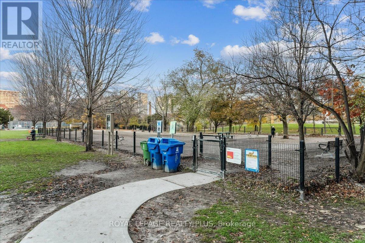 202 - 15 Stafford Street, Toronto, Ontario  M5V 3X6 - Photo 46 - C12558678