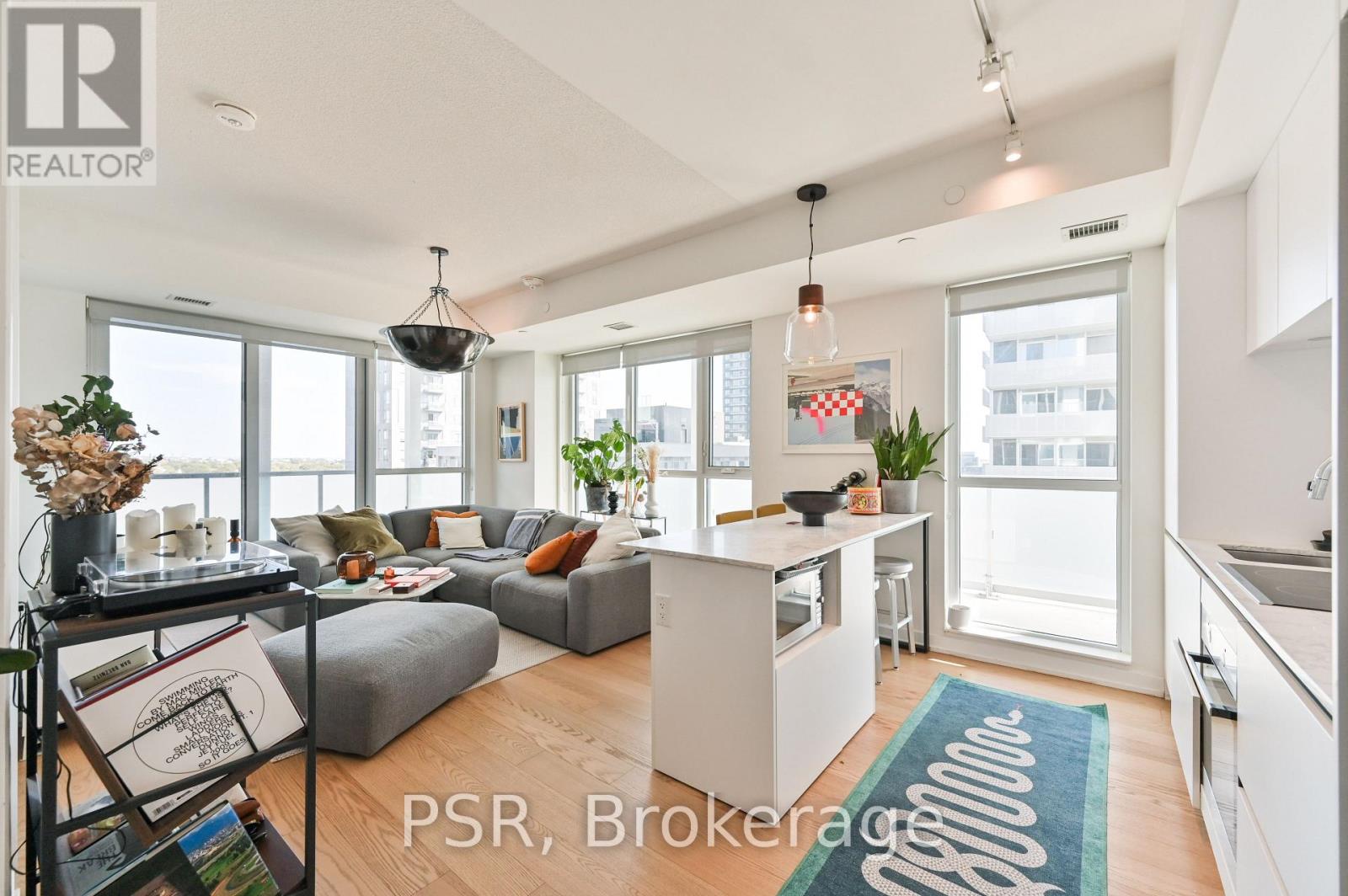 910 - 34 TUBMAN AVENUE, Toronto, Ontario