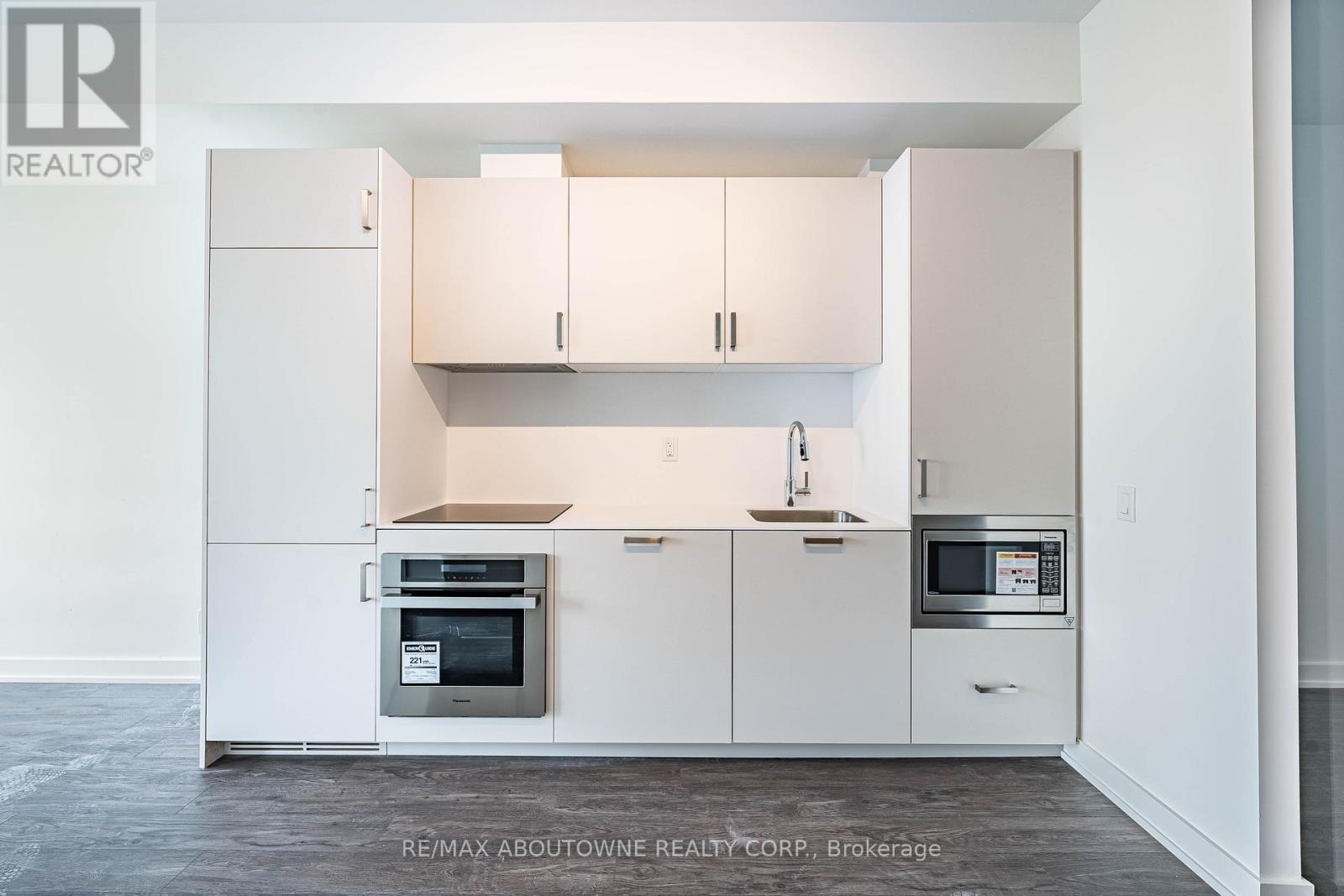 5308 - 88 Queen Street E, Toronto, Ontario  M5C 0B6 - Photo 14 - C12558720