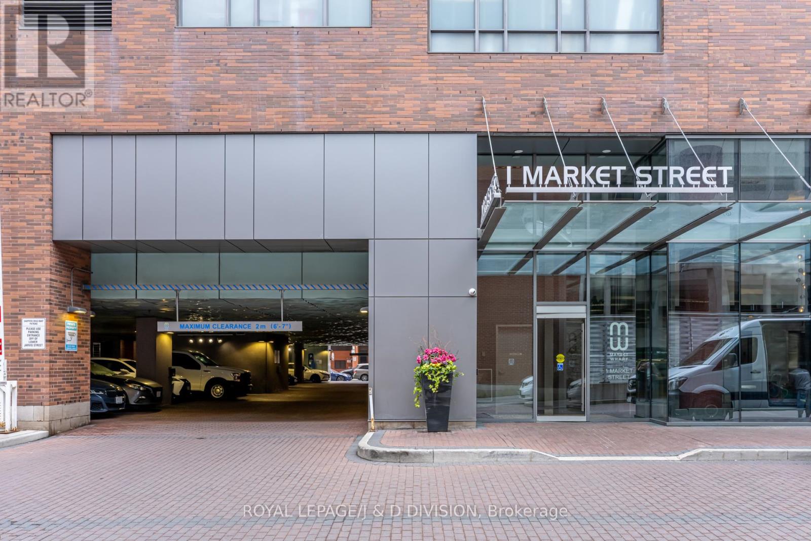 2905 - 1 Market Street, Toronto, Ontario  M5E 0A2 - Photo 2 - C12558882