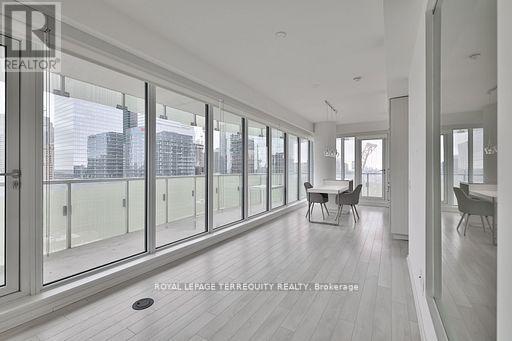 2709 - 197 Yonge Street, Toronto, Ontario  M5B 0C1 - Photo 15 - C12558894