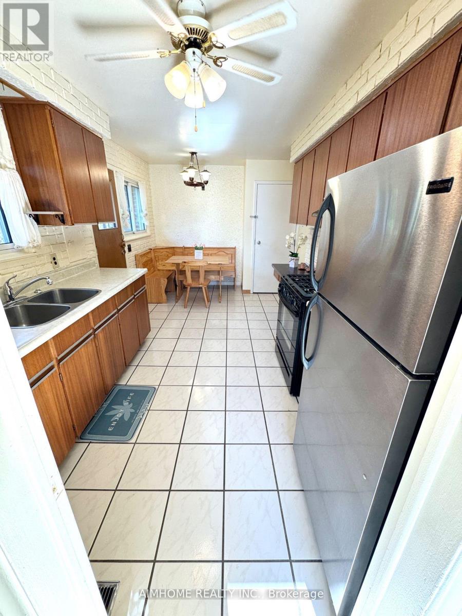 (Main) - 31 Poplar Road, Toronto, Ontario  M1E 1Y9 - Photo 12 - E12558682