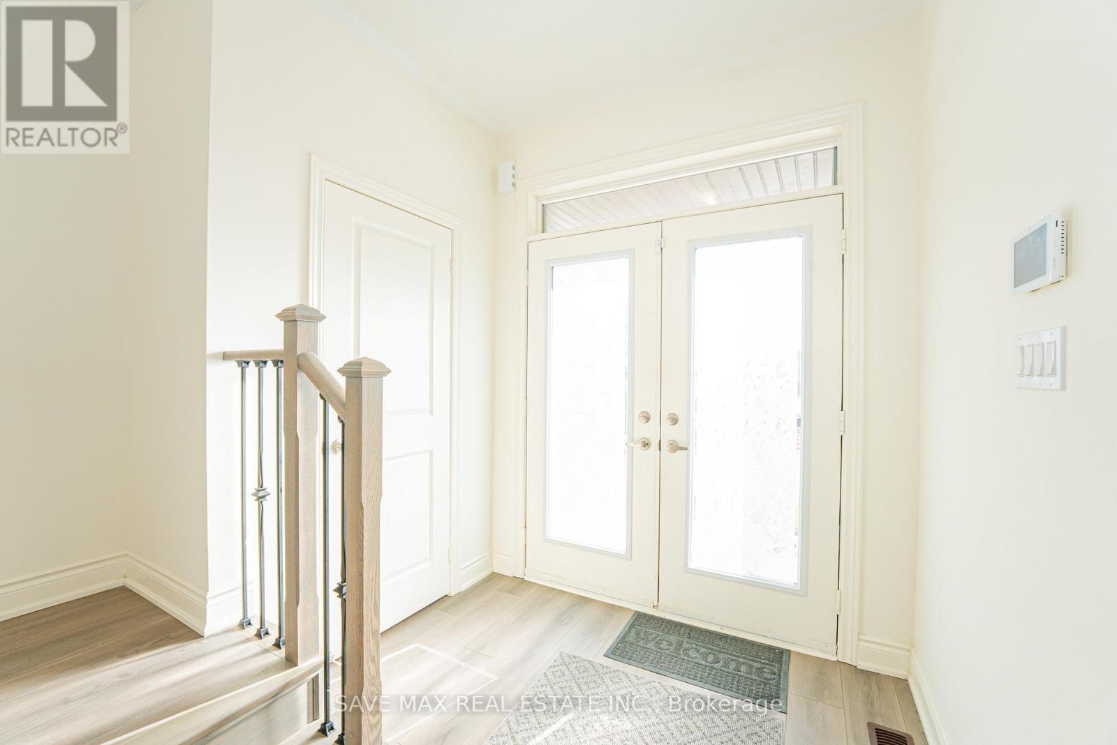 1462 Wheatcroft Drive, Oshawa, Ontario  L1L 0W5 - Photo 6 - E12558732